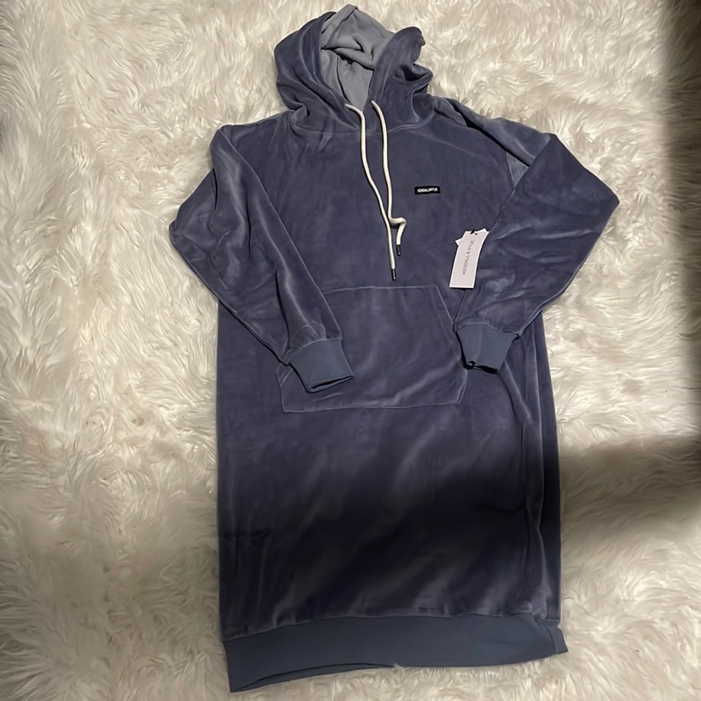 Kendall and Kylie blue/gray hooded Valore dress 👗